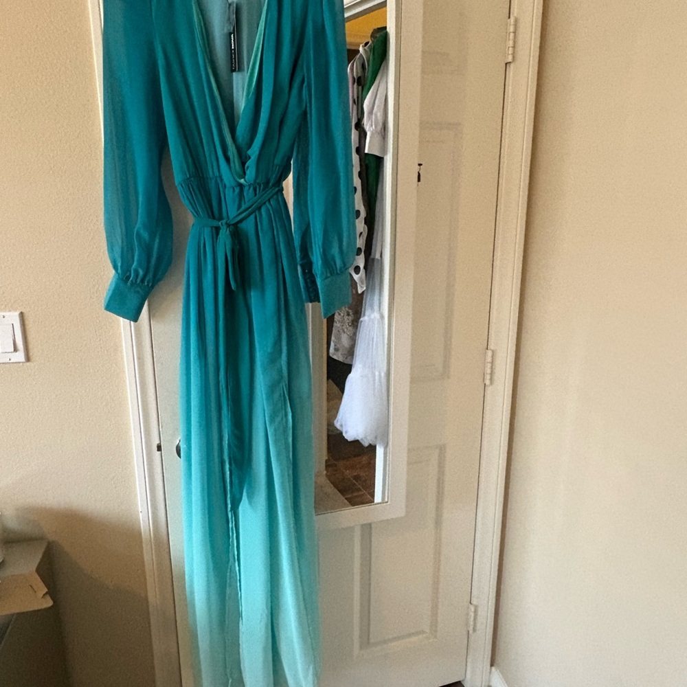 Elegant Teal Ombre Maxi Dress - Picture 8 of 16